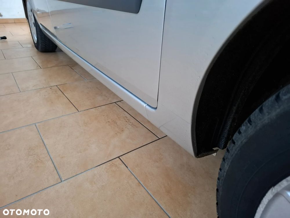 Ford Fiesta 1.3 Style - 27