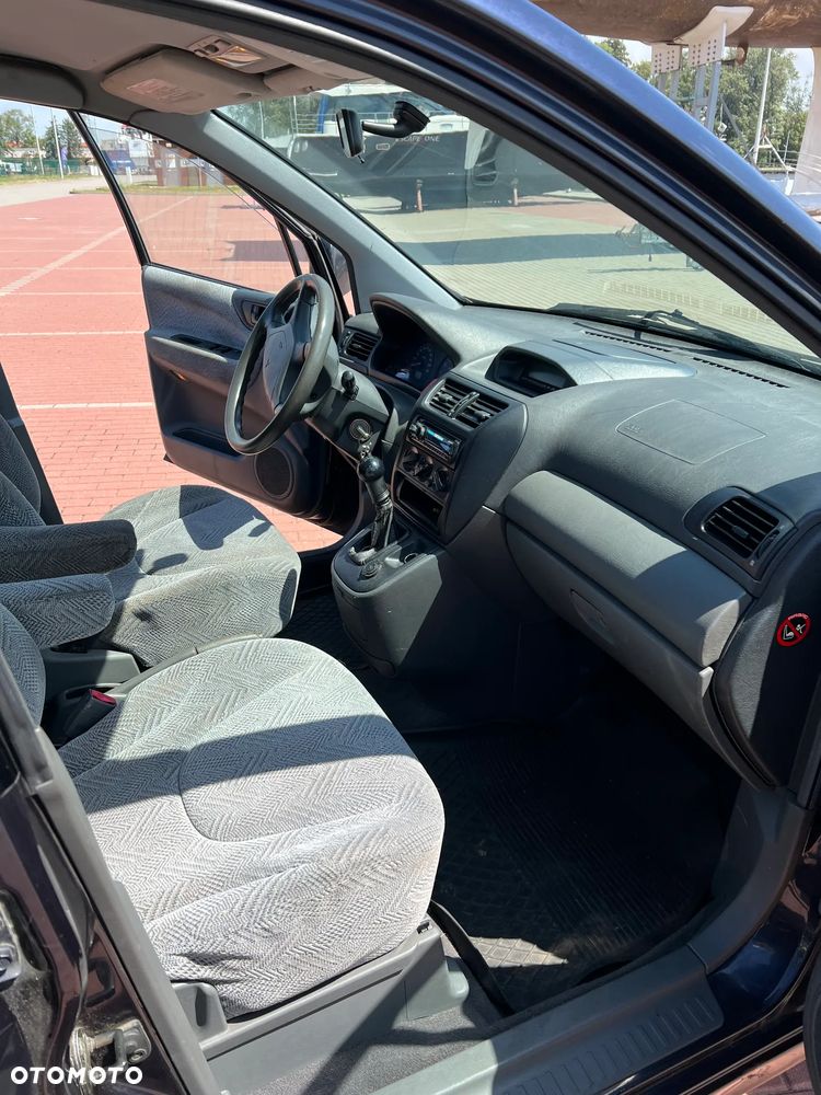 Mitsubishi Space Wagon 2.4 GDI Family - 26