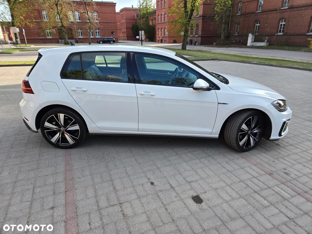 Volkswagen Golf 1.4 TSI BMT Highline DSG - 7