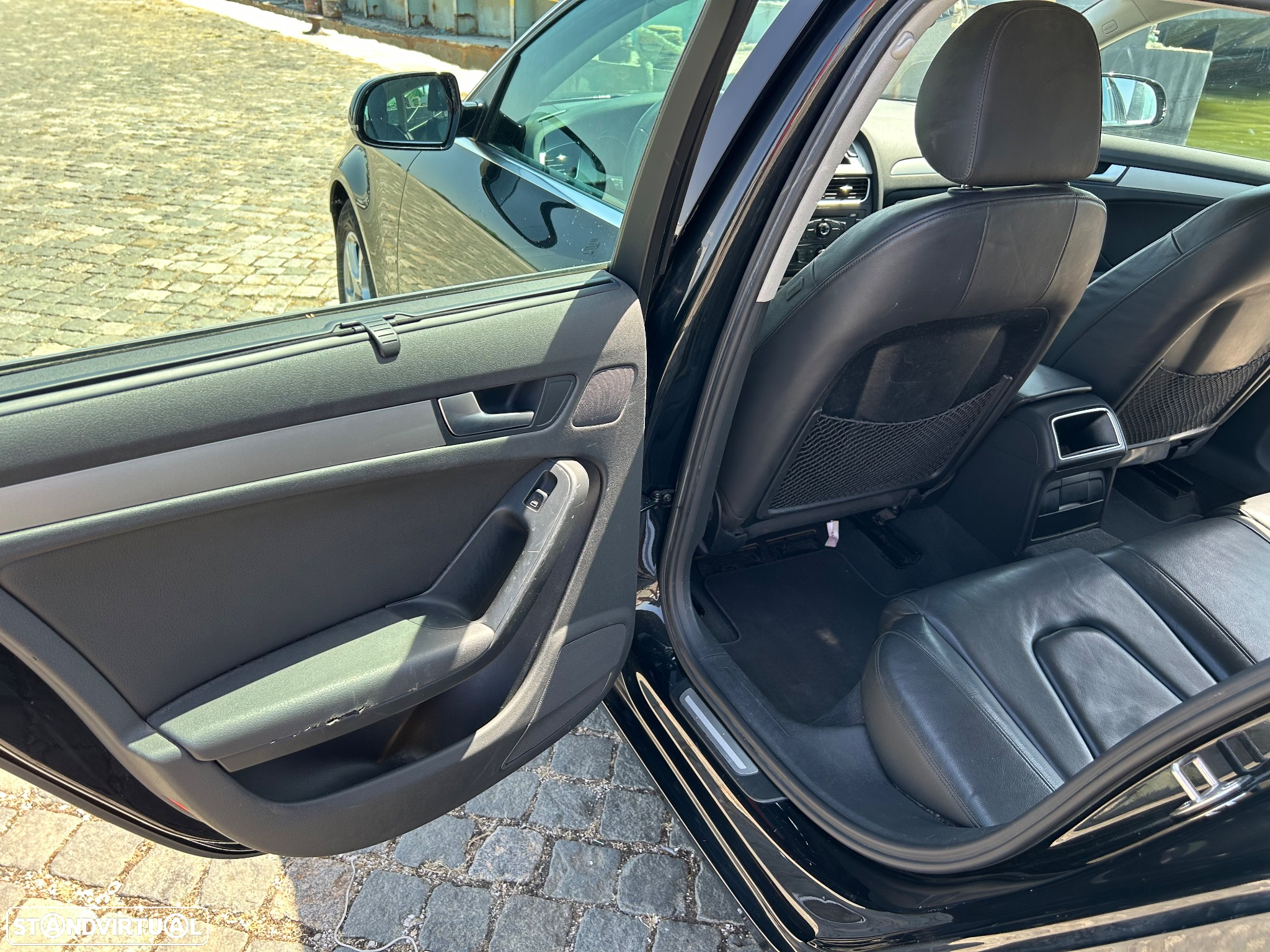 Audi A4 Avant 2.0 TDI Advance - 14