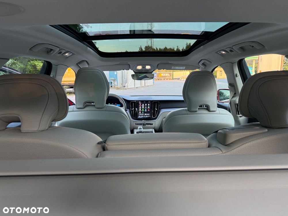 Volvo XC 60 T6 Plug-In Hybrid AWD Inscription - 20