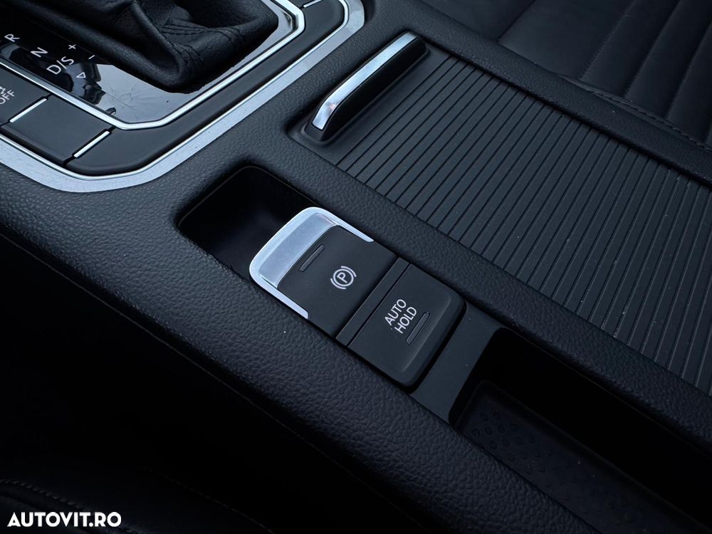 Volkswagen Passat Alltrack 2.0 TDI DSG 4Motion - 19