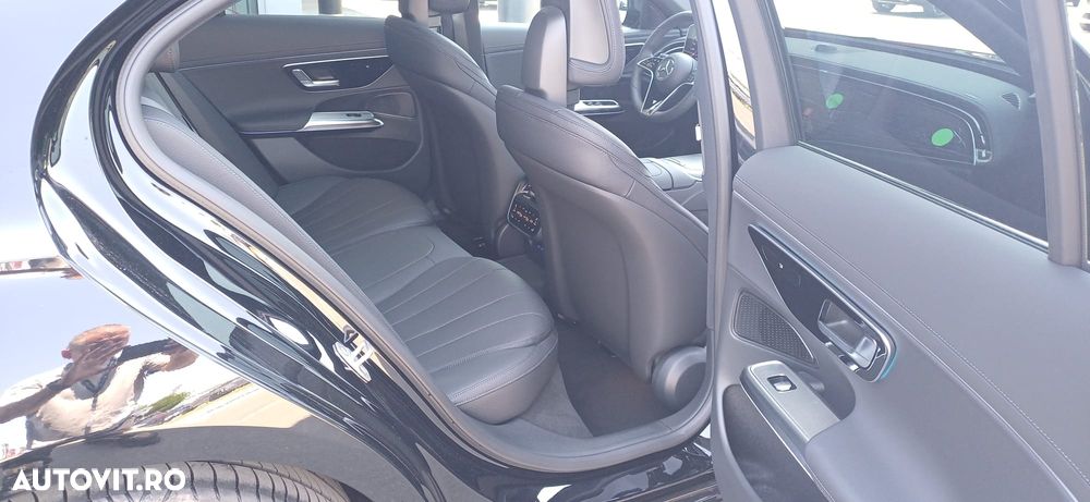 Mercedes-Benz E - 25