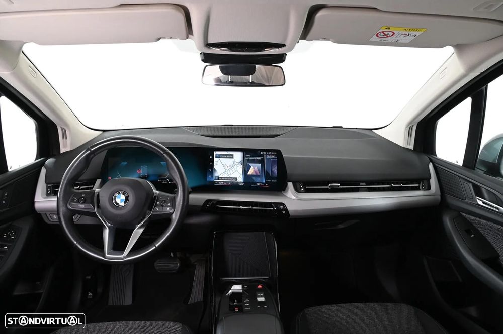 BMW 218 Active Tourer d Advantage Auto - 4