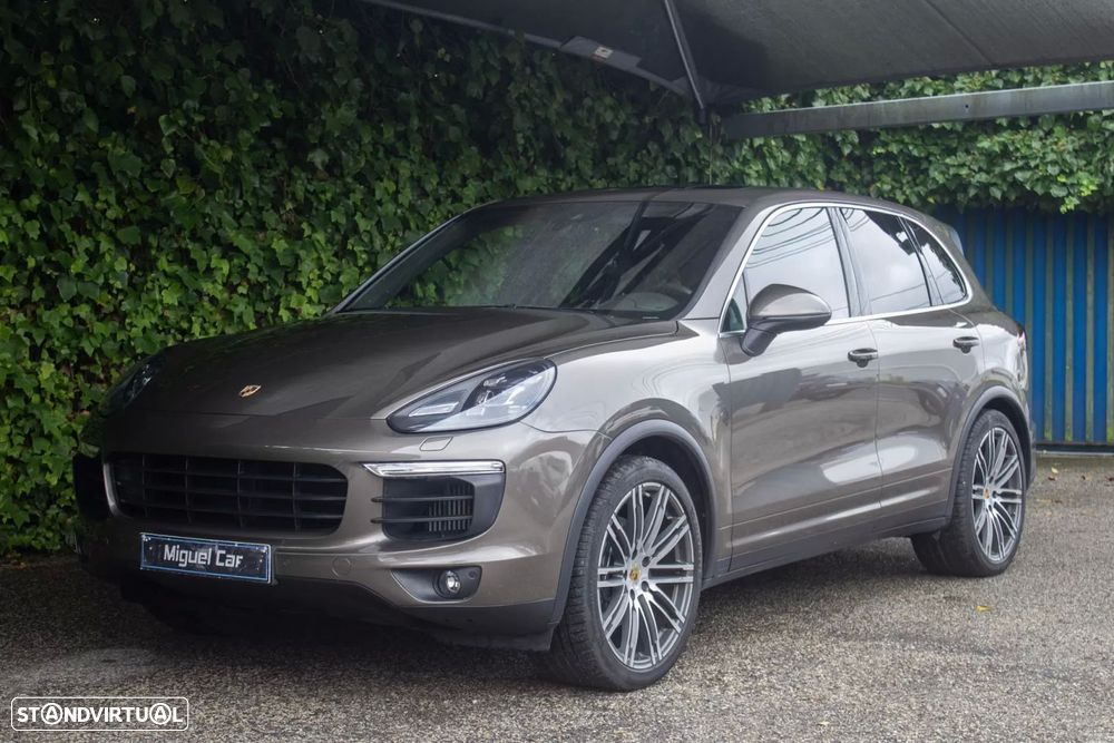 Porsche Cayenne Platinum Edition - 3