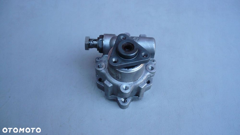 Pompa wspomagania Audi A4 B6 B7 Audi A6 C6 2,5 3,0 TDI - 5