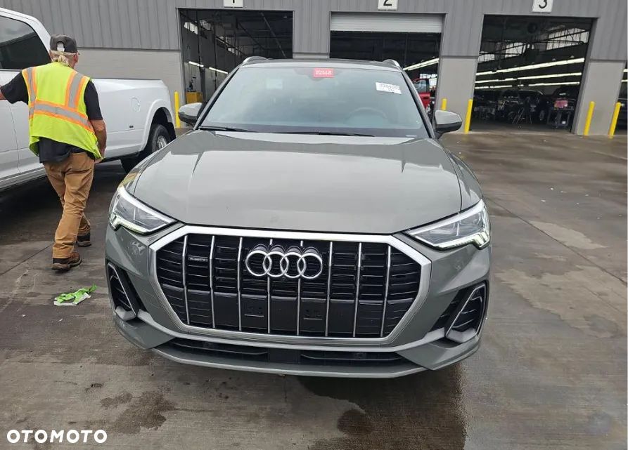 Audi Q3 45 TFSI Quattro S tronic S line - 3