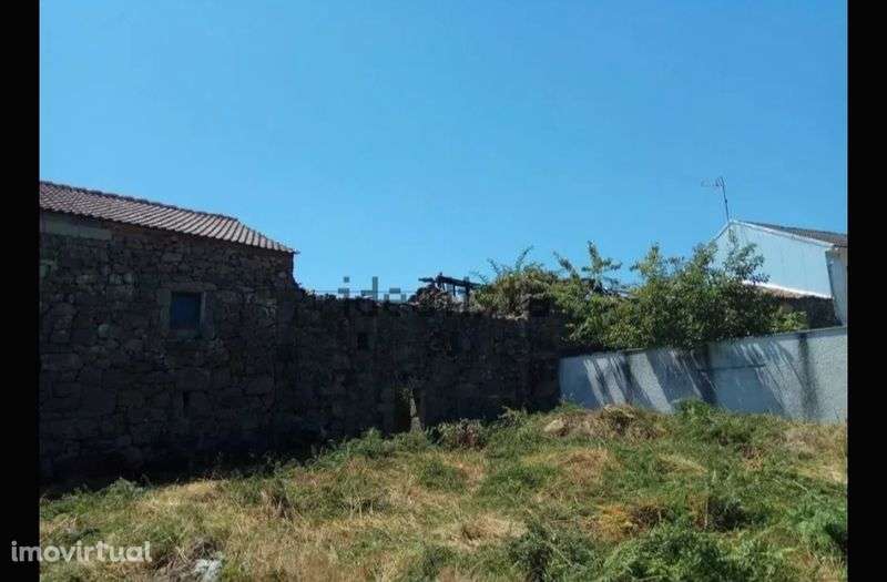 Vendo casa rústica com terreno atrás - Grande imagem: 2/5