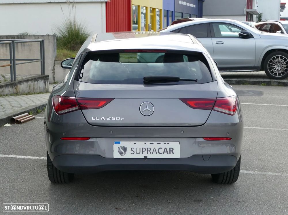 Mercedes-Benz CLA 250 e Shooting Brake Style Plus - 4