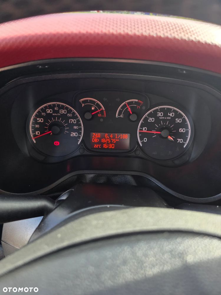 Fiat Doblo Maxi Active - 15