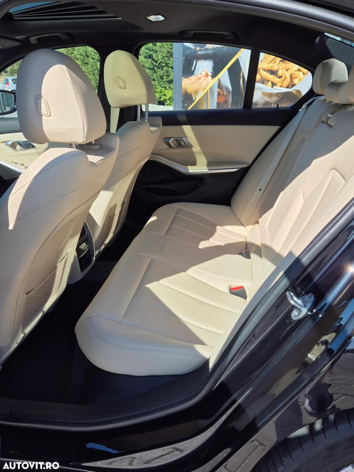 BMW Seria 3 330i AT Sport Line - 7