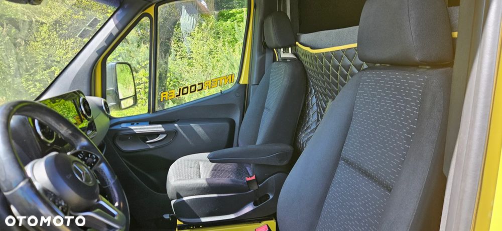 Mercedes-Benz Sprinter - 17