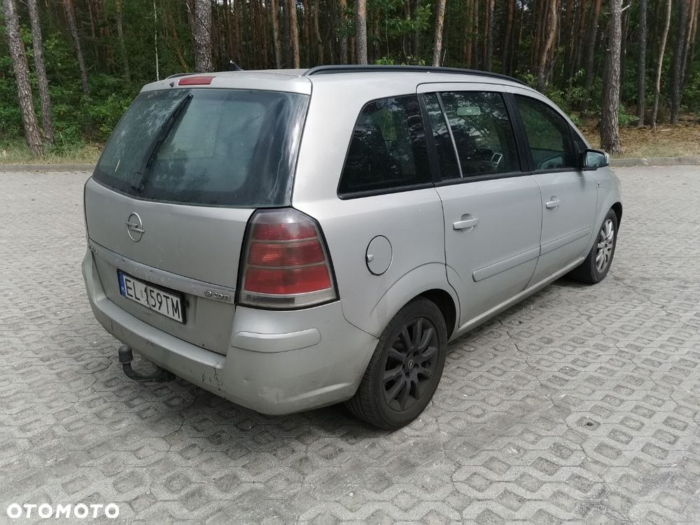 Opel Zafira 1.9 CDTI Cosmo - 3