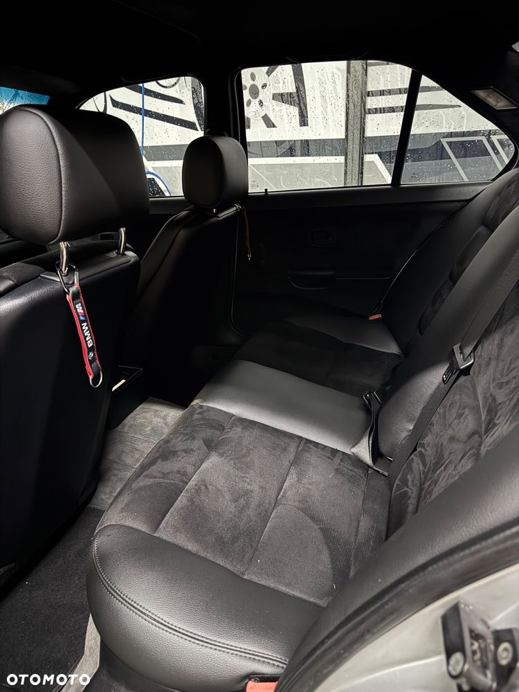 BMW Seria 3 - 18
