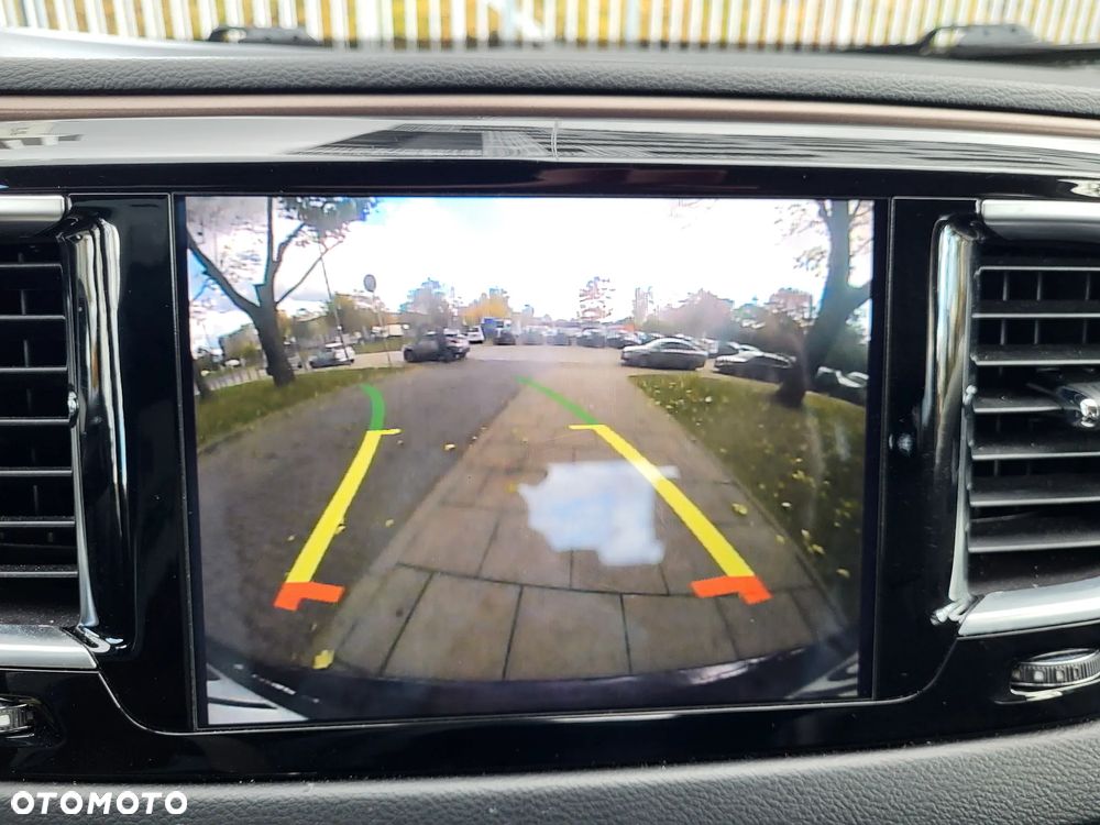 Chrysler Pacifica - 16