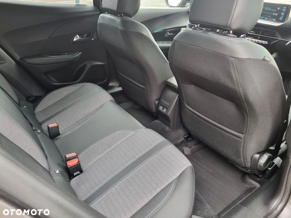 Peugeot 2008 1.2 PureTech Allure Pack S&S - 27