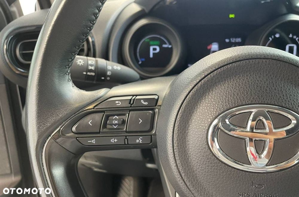 Toyota Yaris - 12