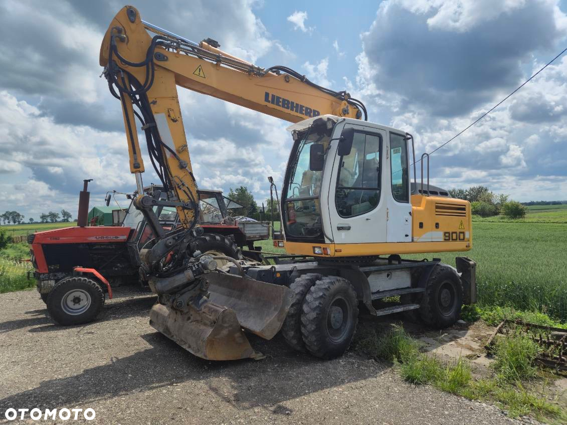 Liebherr A900C - 2