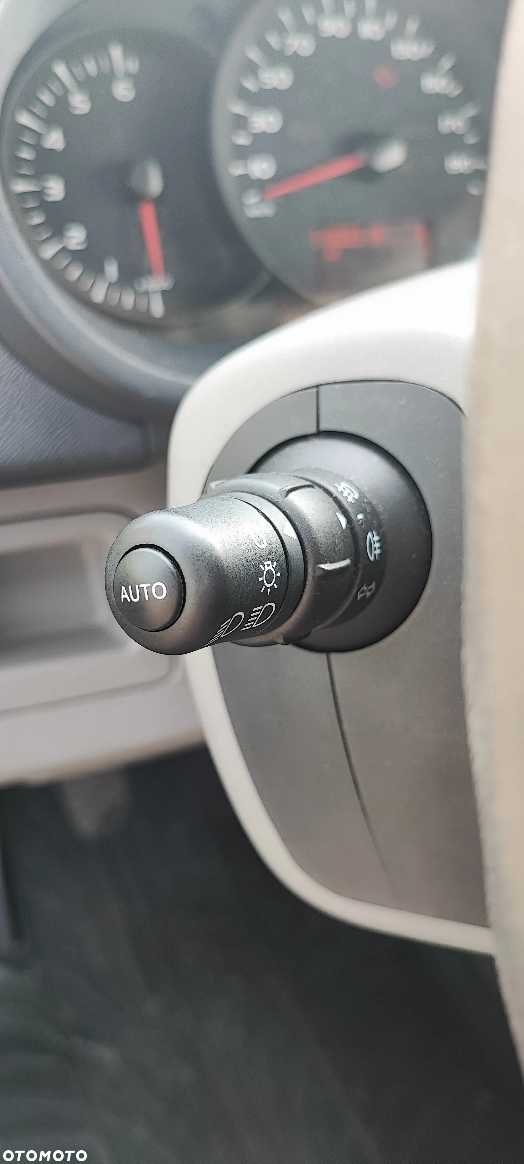 Renault Kangoo 1.6 8V Helios - 26