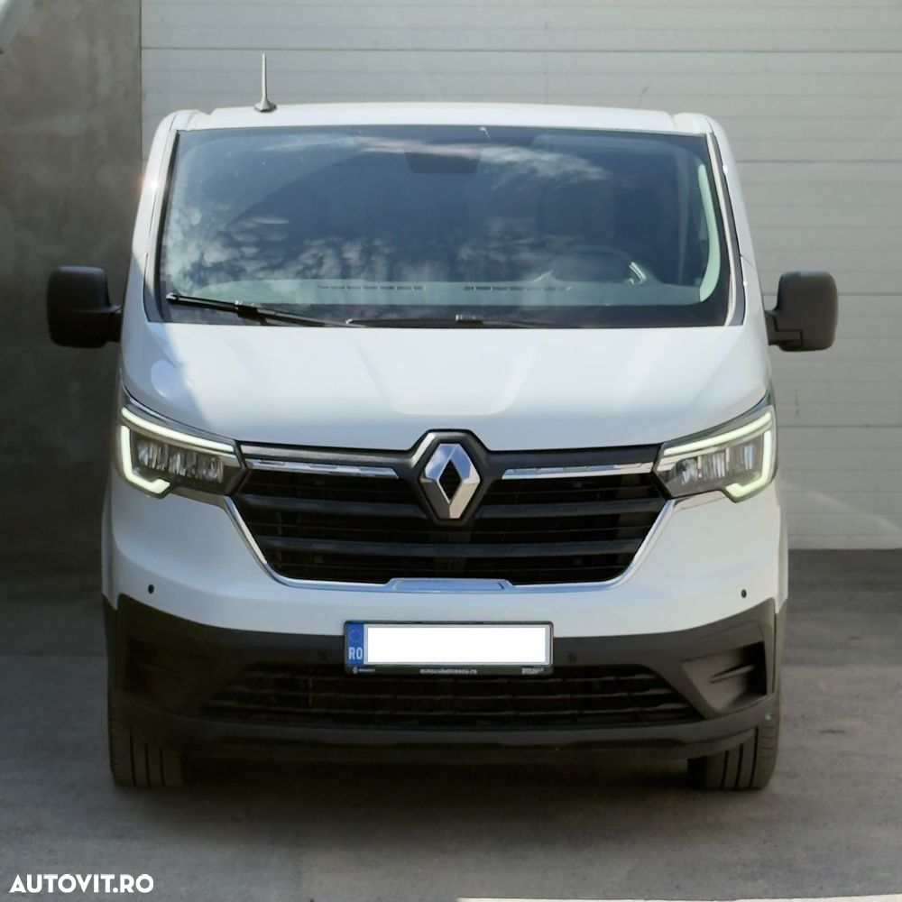 Renault Trafic 2.0 Blue dCi 110 S&S L2 8+1 Life - 8