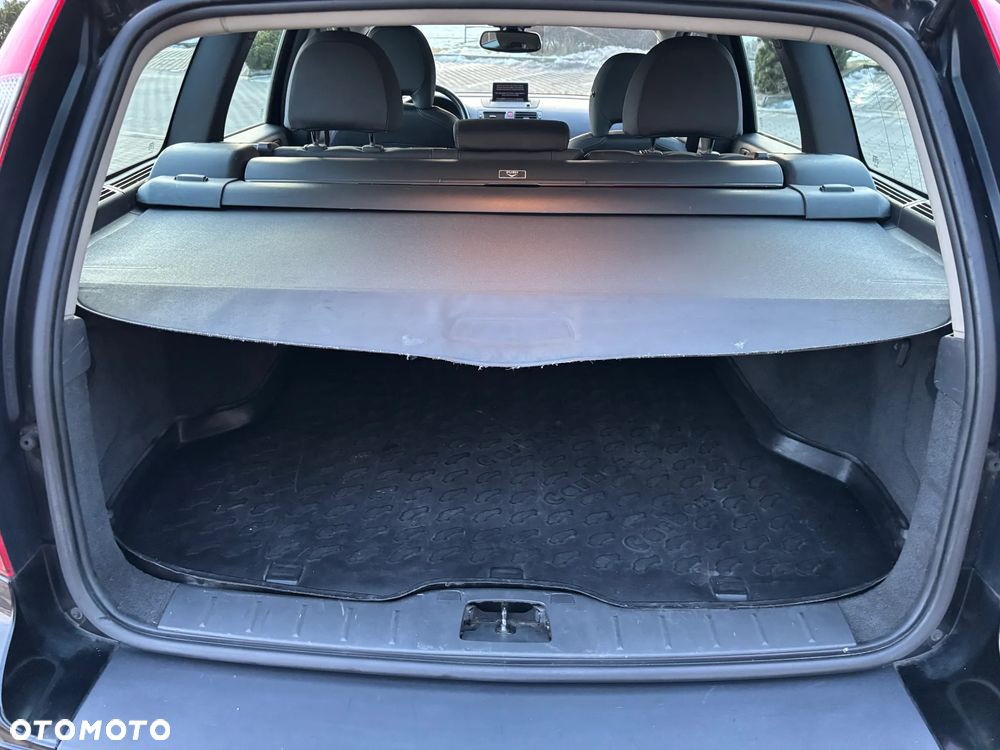 Volvo V50 2.0D DPF Momentum - 9