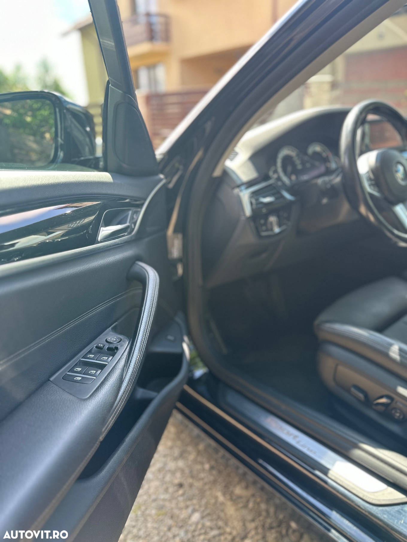 BMW Seria 5 520d AT - 14