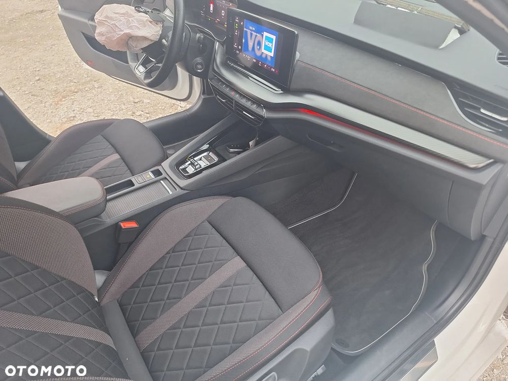 Skoda Octavia 2.0 TDI RS DSG - 24