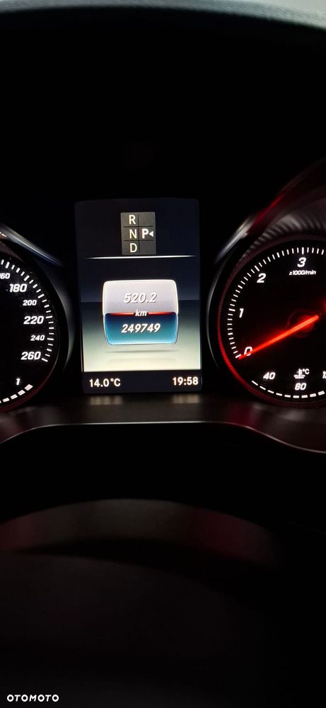 Mercedes-Benz Klasa V 220 d lang 4Matic 7G-TRONIC - 3