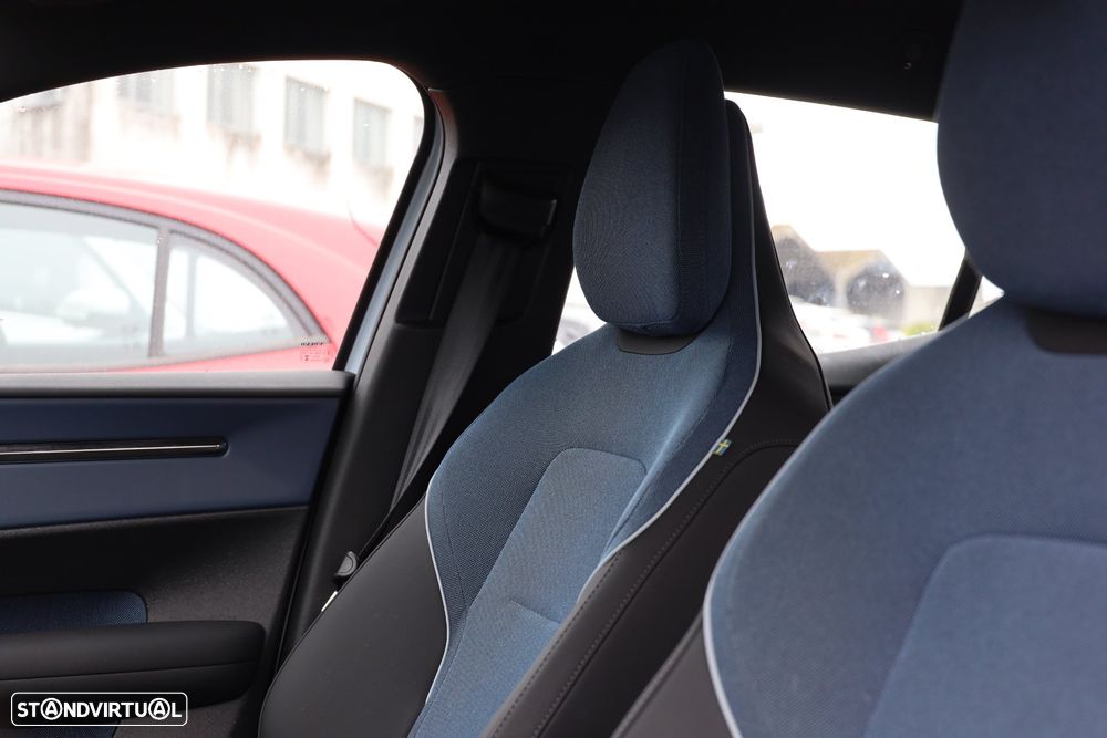 Volvo EX30 69 kWh Single Motor Extended Range Core - 8