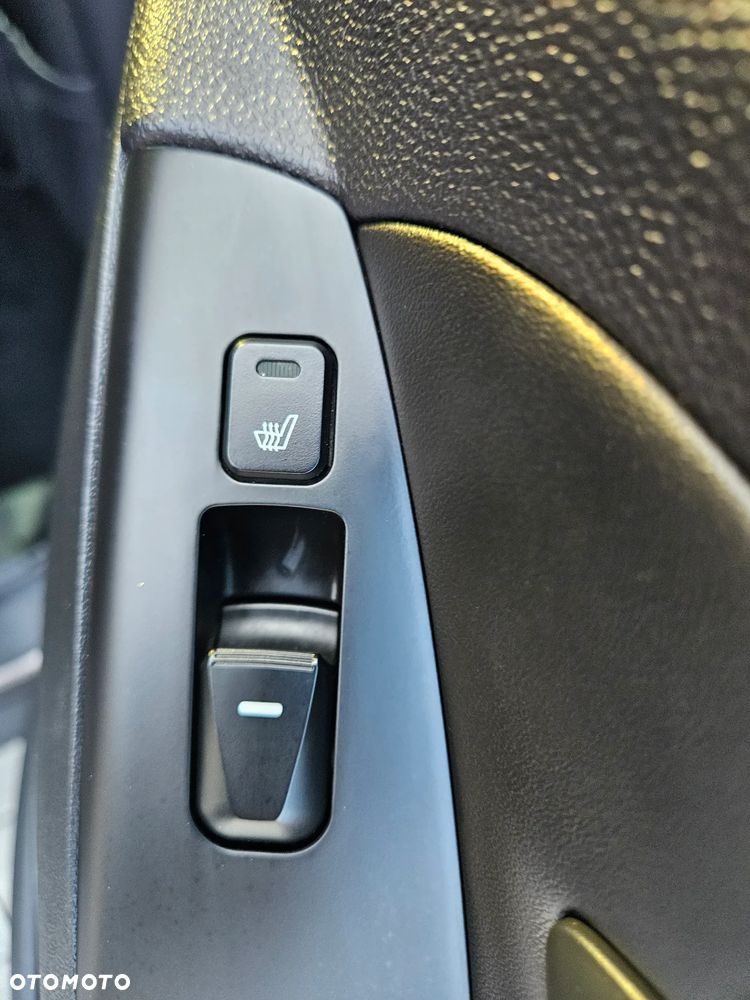 Hyundai ix35 2.0 CRDi 4WD Premium - 26