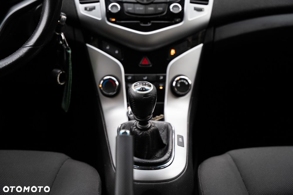 Chevrolet Cruze - 18