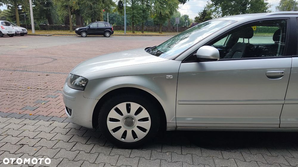 Audi A3 Sportback 1.6 Attraction - 3