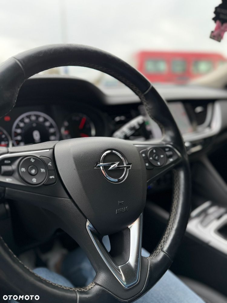 Opel Insignia 1.5 T Innovation S&S Eco - 8