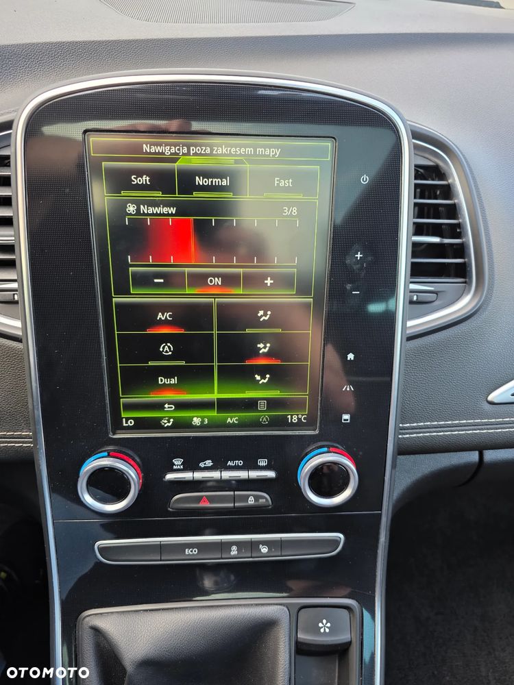 Renault Grand Scenic ENERGY TCe 130 BOSE EDITION - 38