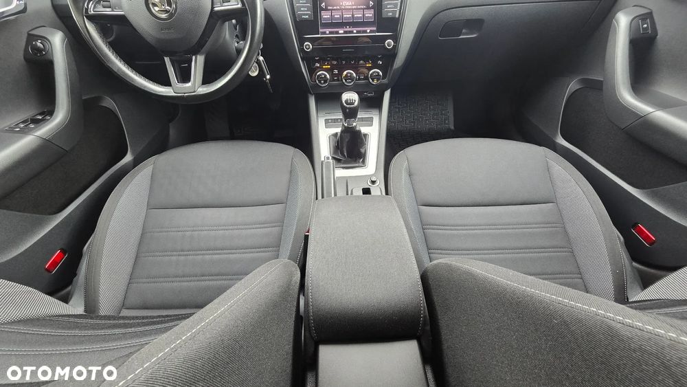Skoda Octavia - 40
