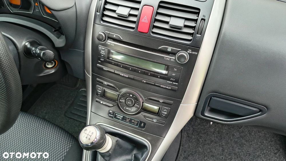 Toyota Auris - 37
