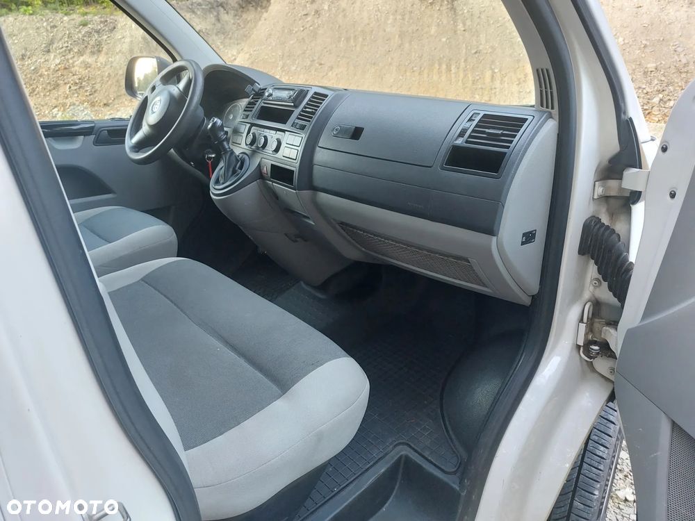 Volkswagen Transporter - 7