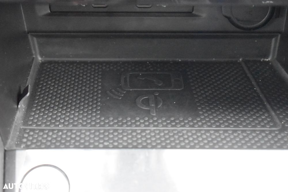 Volkswagen Tiguan 2.0 TDI SCR 4MOTION DSG Elegance - 29