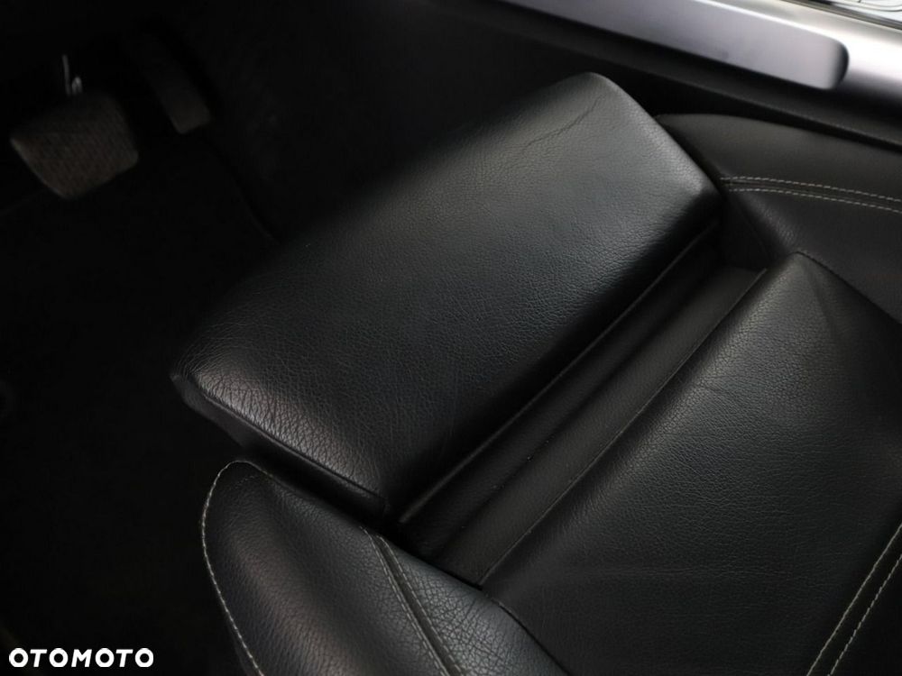 Mercedes-Benz GLB 200 d Progressive 8G-DCT - 40