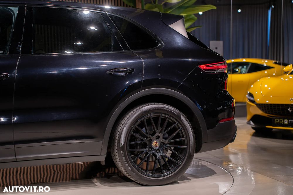 Porsche Cayenne Tiptronic S - 12