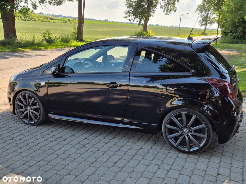 Opel Corsa 1.6 T OPC - 3