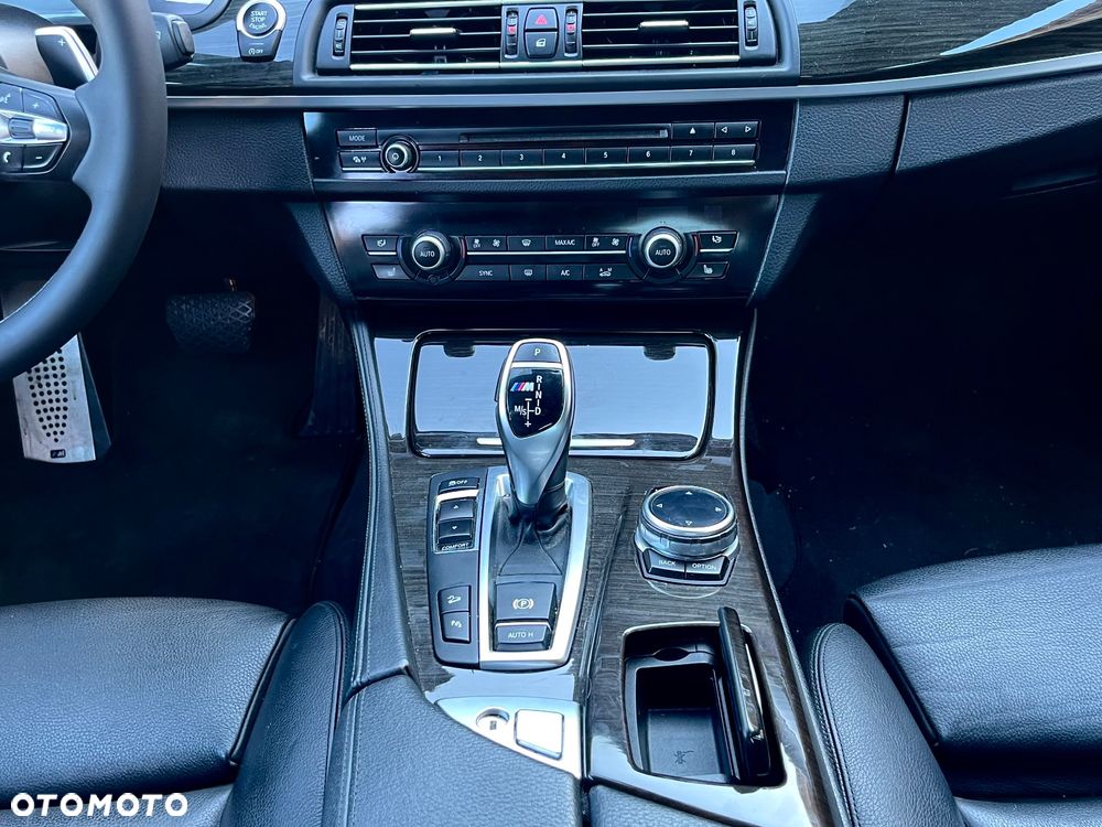 BMW Seria 5 M550d xDrive - 8