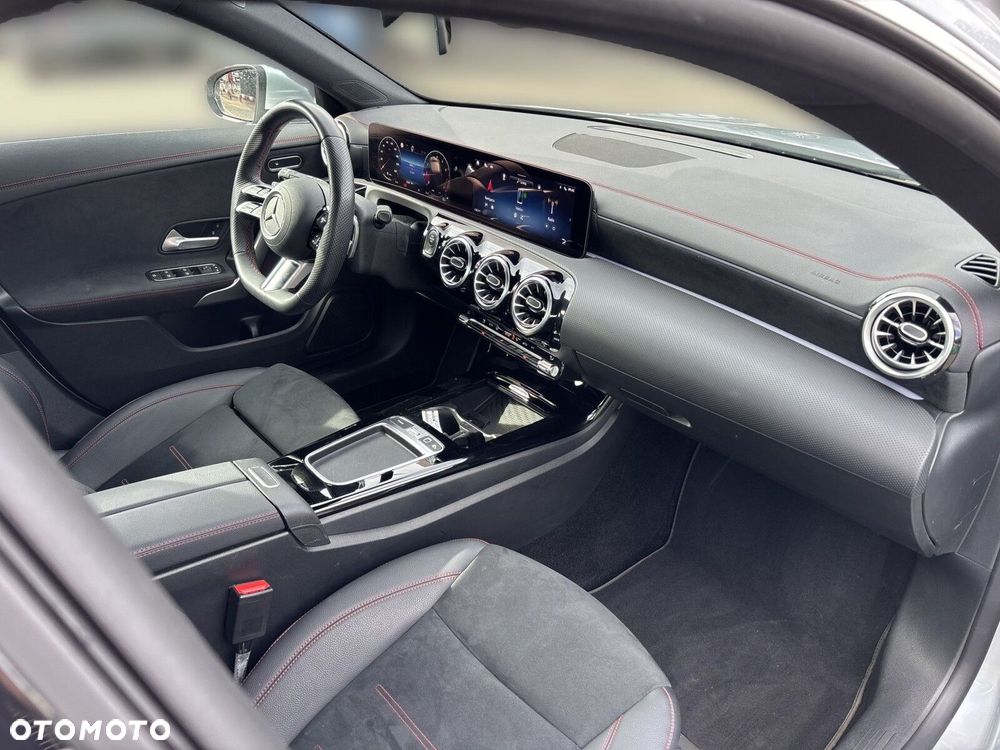 Mercedes-Benz CLA - 18