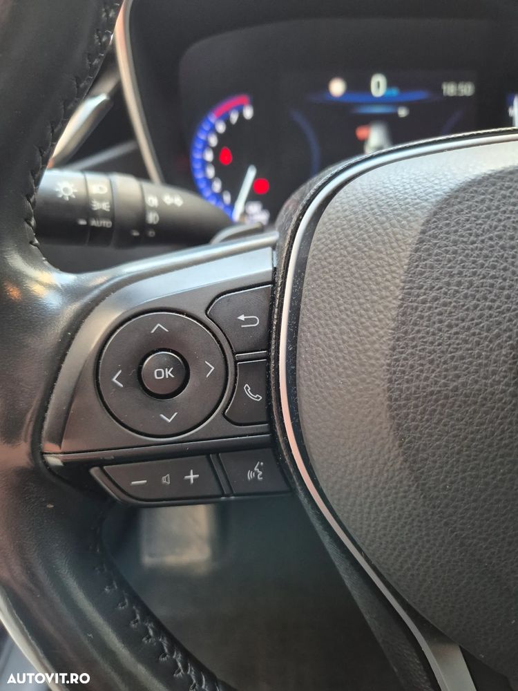 Toyota Corolla - 12
