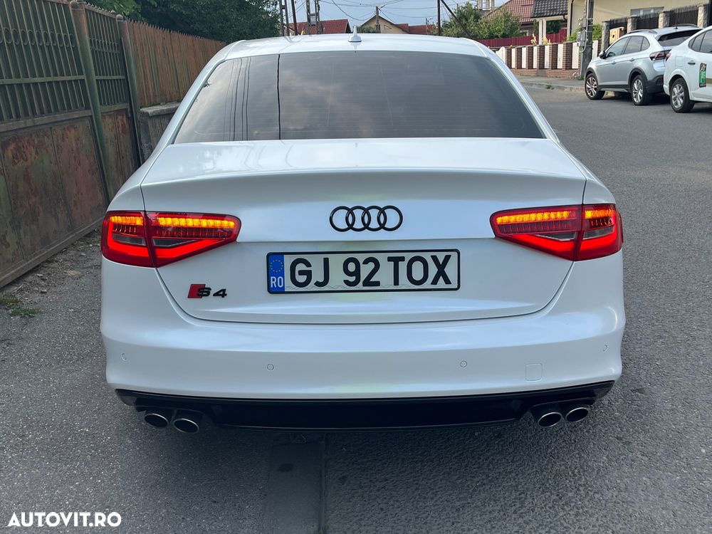 Audi A4 Avant 2.0 TDI DPF multitronic S line Sportpaket - 1