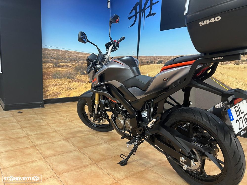 QJ Motor SRK 125S - 6