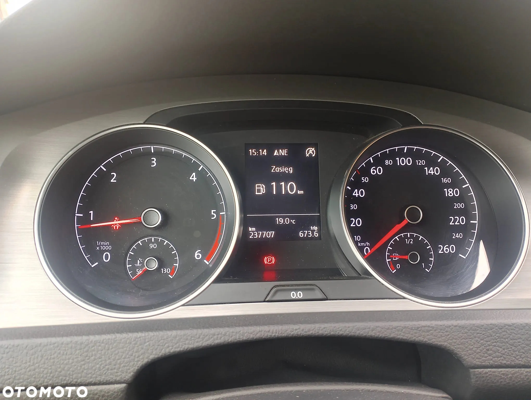 Volkswagen Golf VII 1.6 TDI BMT Trendline - 26