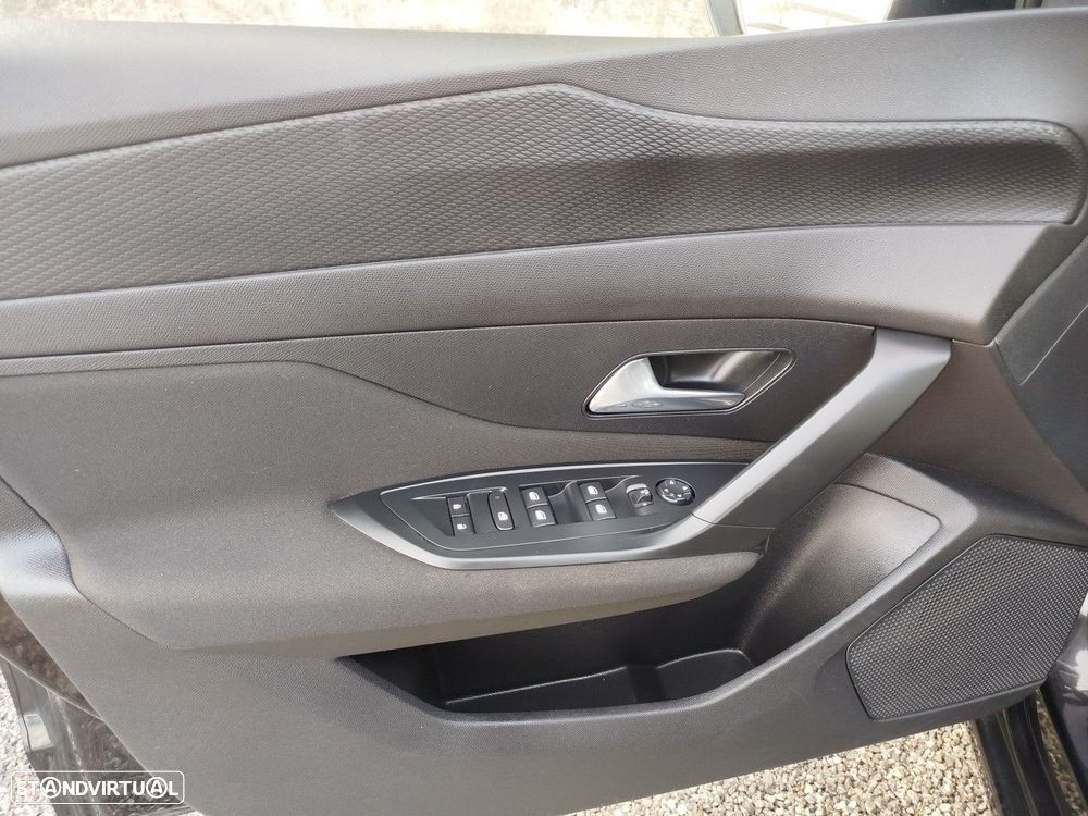 Peugeot 308 PureTech 130 EAT8 Active Pack - 33