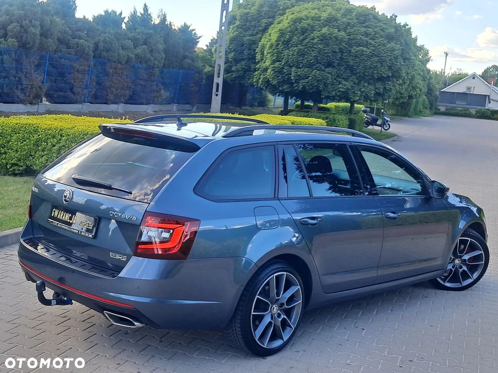 Skoda Octavia 2.0 TDI DSG RS - 12