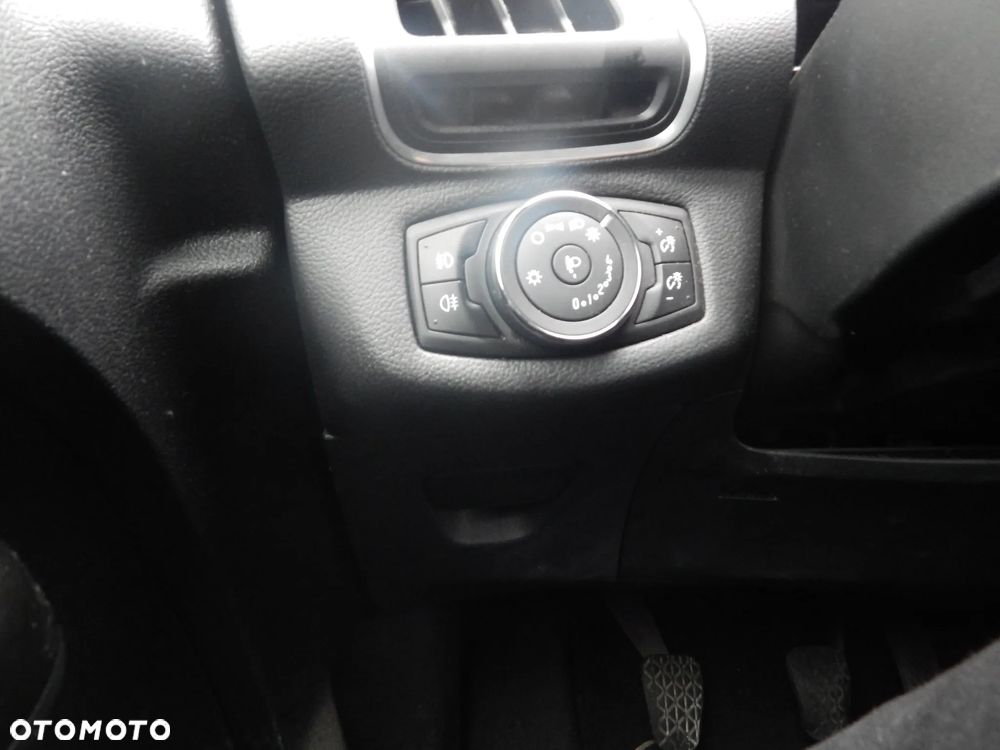 Ford B-MAX 1.6 TDCi SYNC Edition - 7